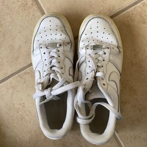 Nike Airforce 1 white tennis shoes